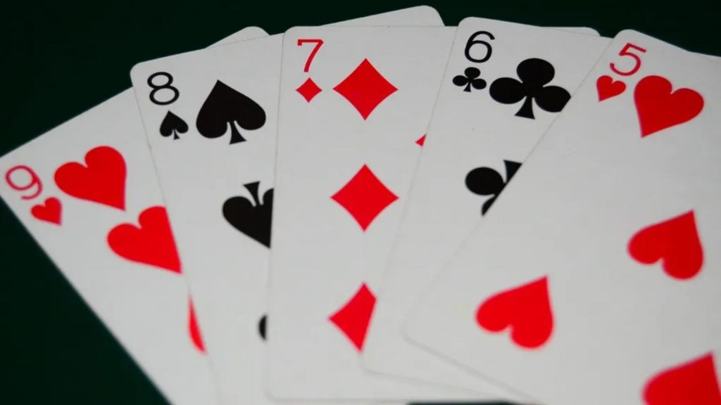 5-Card Draw Poker: Rules and Tips