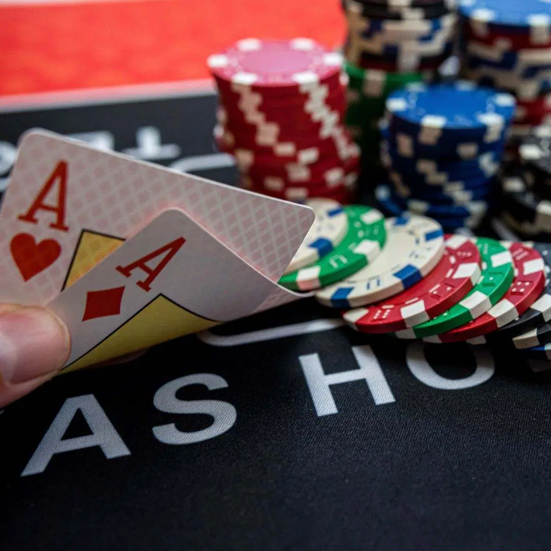 Deep-stack vs short-stack poker approaches