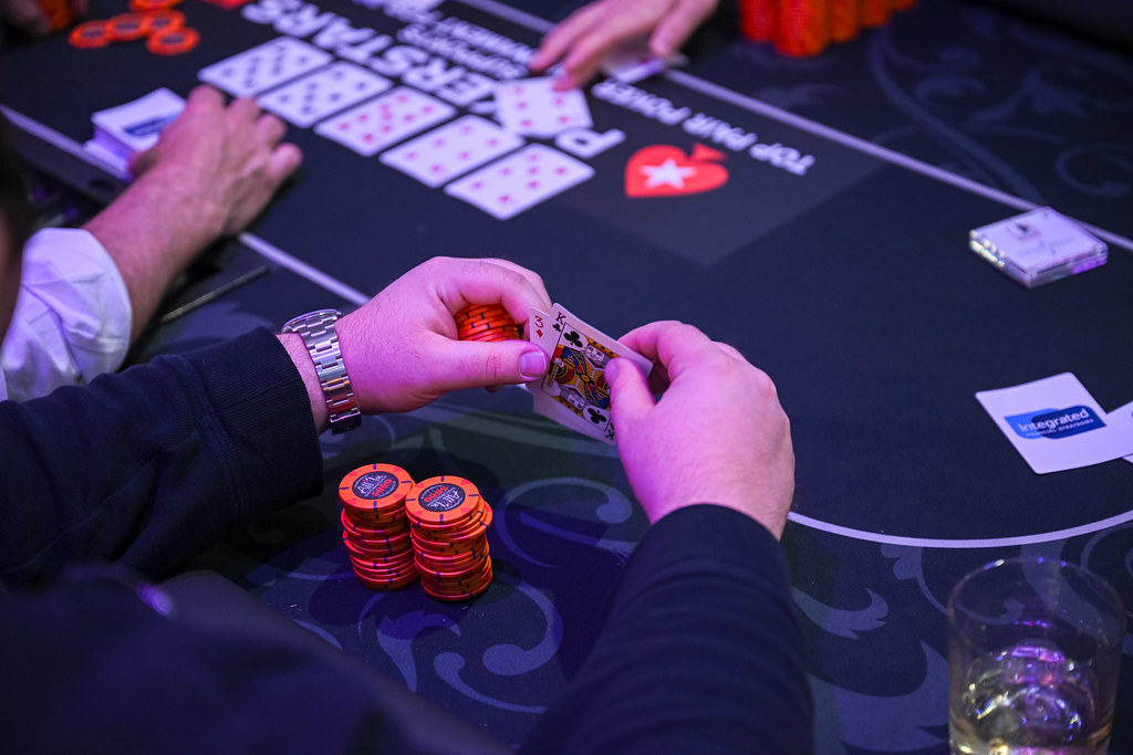 Online Poker Formats Compared for Beginners