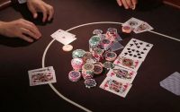 Essential tips for multi-table online poker tournaments